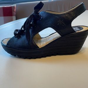 Fly London Wedge Sandal Ylfa size 38